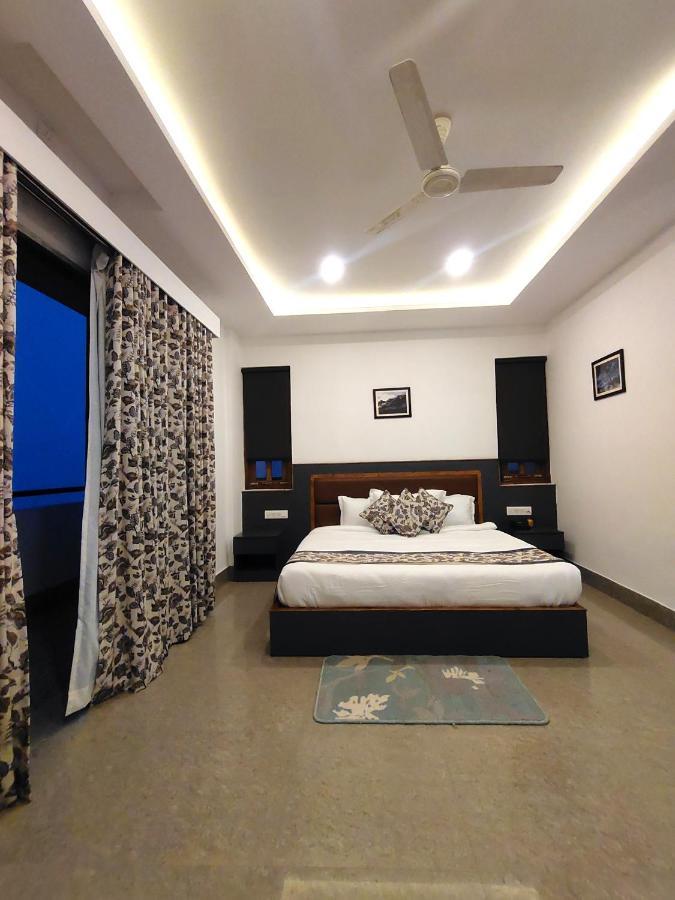 The Garuda Hotel And Spa Gangtok Exterior photo